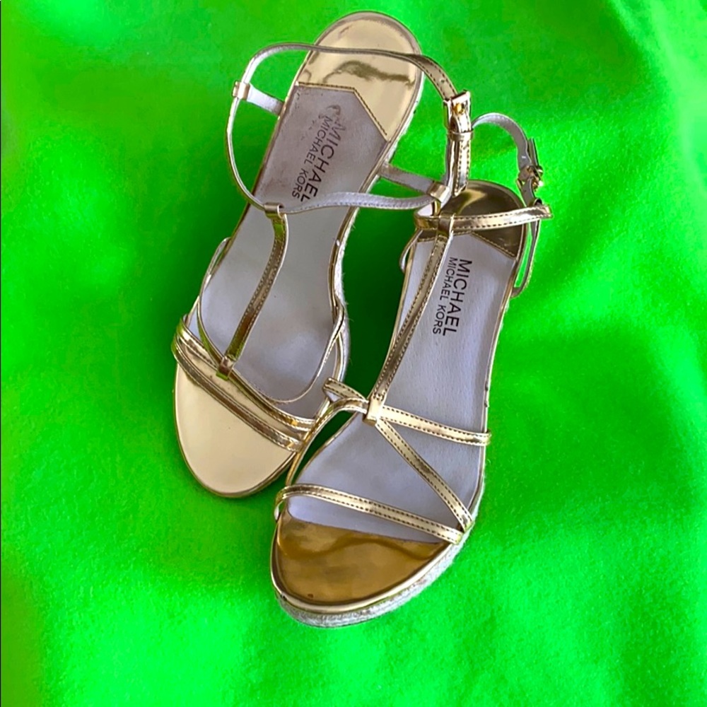 Michael Kors sandals new 9.5 medium gold color
